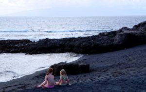 Kinder am Strand - Teneriffa